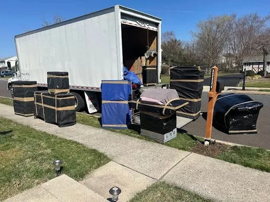 March Movers INC photo 4
