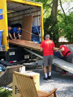 Movezilla Moving LLC
