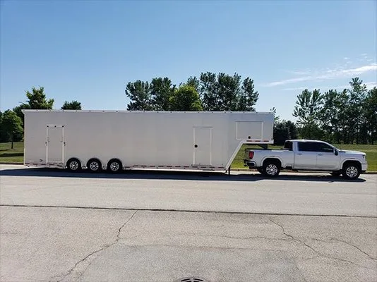 2 Guys And A Trailer INC