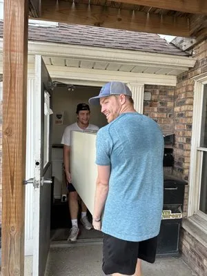 Move Out Men INC