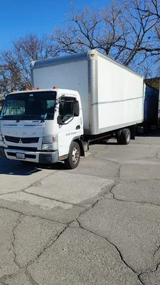 Victor's Movers & Mia's Packing photo 3