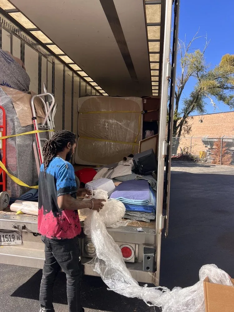 Cricket Moves LLC